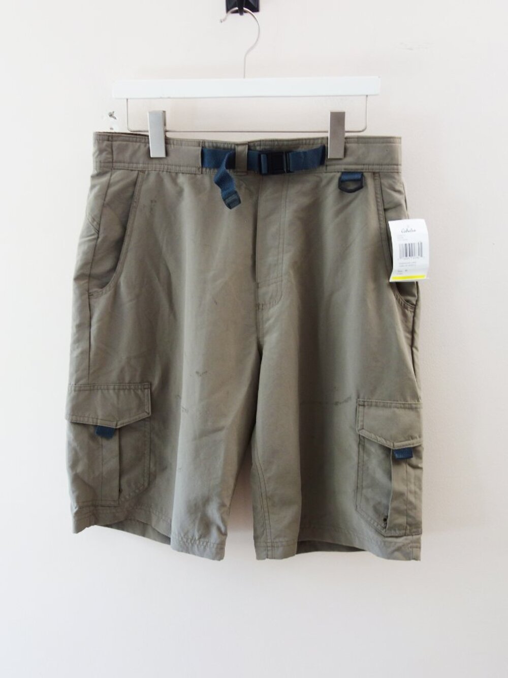 Cabela's Men's Riverguide Cargo Shorts Khaki Fishing Outdoor (MR) NWT